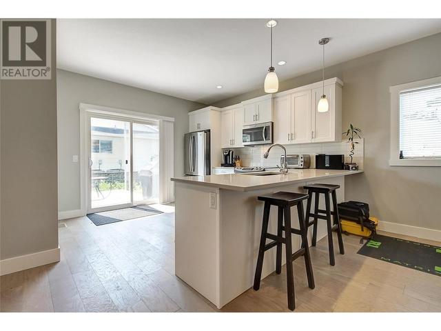 1480 Inkar Road, House detached with 3 bedrooms, 2 bathrooms and 3 parking in Kelowna BC | Image 4