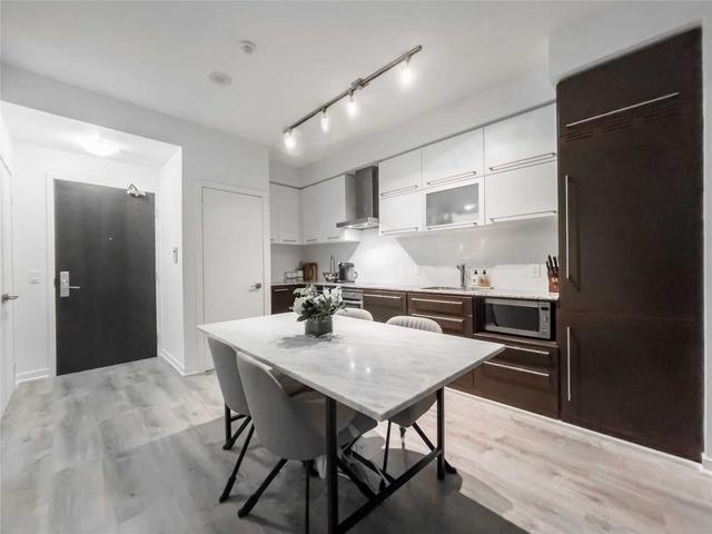 1005 - 770 Bay St, Condo with 1 bedrooms, 1 bathrooms and 1 parking in Toronto ON | Image 15