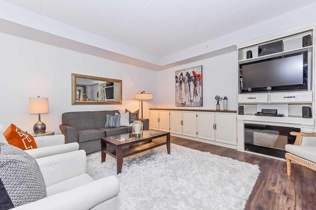 113 - 106 Bard Blvd, Condo with 2 bedrooms, 2 bathrooms and 3 parking in Guelph ON | Image 4