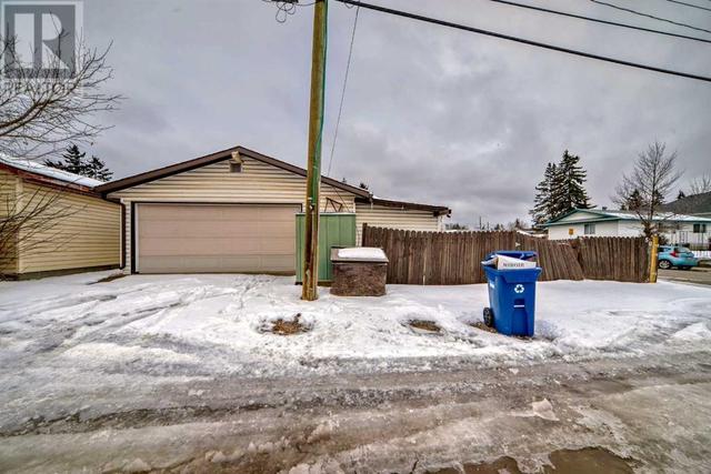 504 Penworth Drive Se, House detached with 7 bedrooms, 3 bathrooms and 3 parking in Calgary AB | Image 37