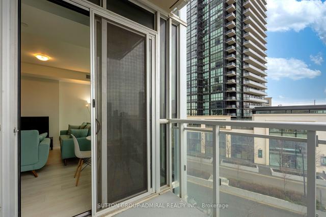 303 - 2916 Highway 7 Rd, Condo with 2 bedrooms, 2 bathrooms and 1 parking in Vaughan ON | Image 8