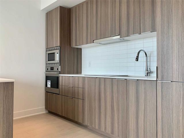lph06 - 955 Bay St, Condo with 3 bedrooms, 2 bathrooms and 1 parking in Toronto ON | Image 18
