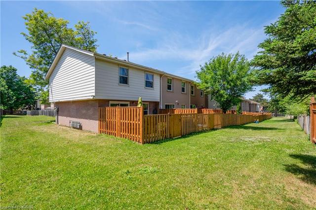 h - 56 Montcalm Drive, House attached with 3 bedrooms, 1 bathrooms and null parking in Kitchener ON | Image 28