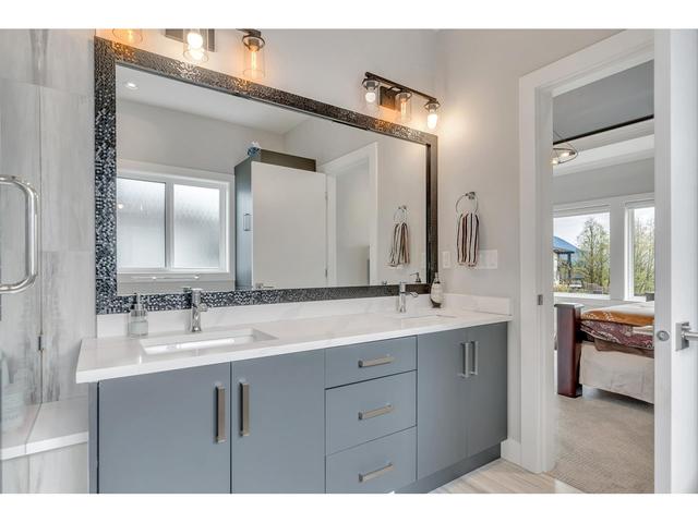 8362 Mctaggart Street, House detached with 5 bedrooms, 5 bathrooms and 4 parking in Mission BC | Image 26