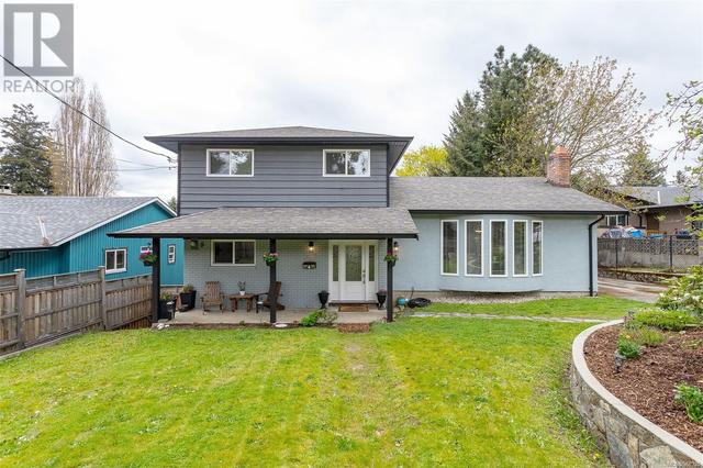 3083 Glen Lake Rd, House detached with 4 bedrooms, 4 bathrooms and 3 parking in Langford BC | Image 1