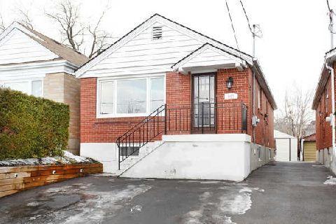 867 Glencairn Ave, House detached with 2 bedrooms, 2 bathrooms and 3 parking in Toronto ON | Image 1