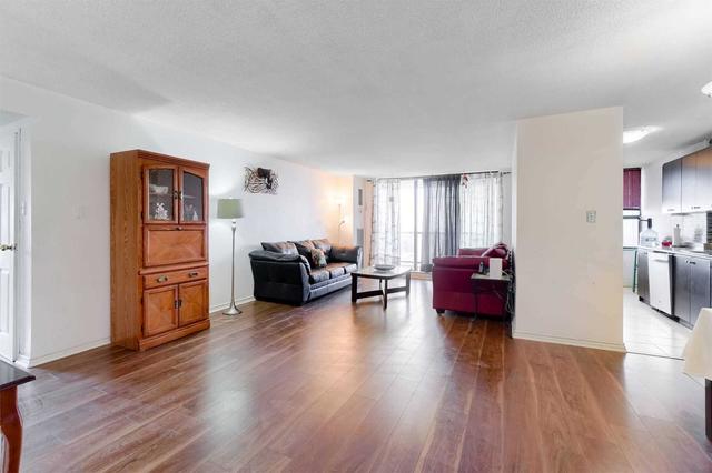1210 - 21 Knightsbridge Rd, Condo with 3 bedrooms, 2 bathrooms and 1 parking in Brampton ON | Image 21