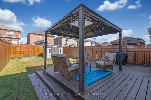 163 Courvier Cres, House detached with 3 bedrooms, 3 bathrooms and 3 parking in Clarington ON | Image 23