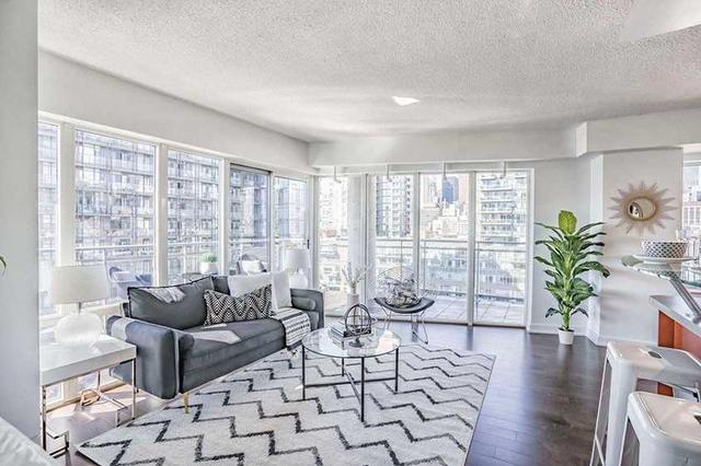1104 - 255 Richmond St E, Condo with 2 bedrooms, 1 bathrooms and 1 parking in Toronto ON | Image 30