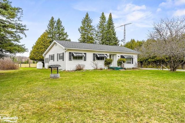 1265 County Road 21, House detached with 2 bedrooms, 1 bathrooms and 8 parking in Minden Hills ON | Image 17