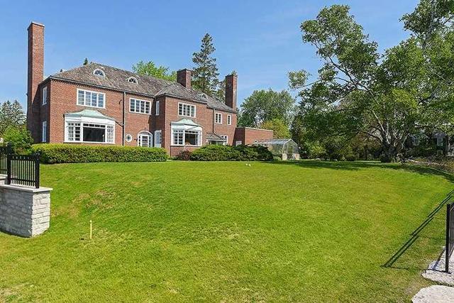 17 Lambert Common Rd, House detached with 6 bedrooms, 4 bathrooms and 6 parking in Oakville ON | Image 10