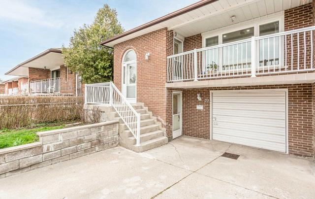 20 Prouse Dr, House semidetached with 3 bedrooms, 2 bathrooms and 3 parking in Brampton ON | Image 12