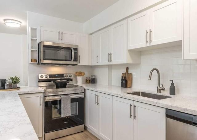 410 - 240 Markland Dr, Condo with 2 bedrooms, 1 bathrooms and 0 parking in Toronto ON | Image 12