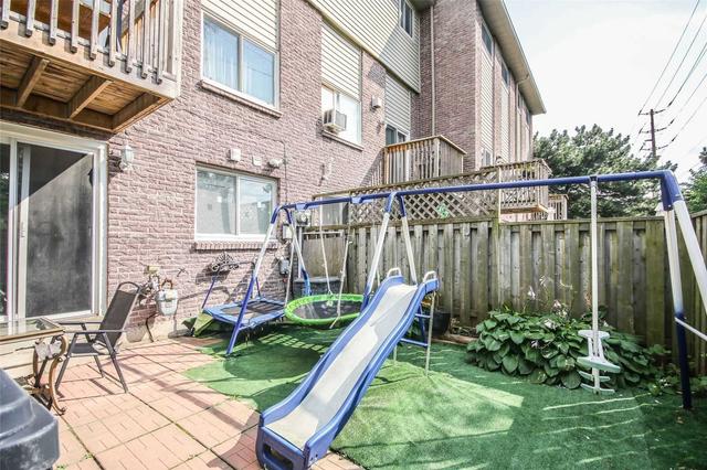 11 - 2075 Asta Dr, Townhouse with 3 bedrooms, 2 bathrooms and 2 parking in Mississauga ON | Image 27
