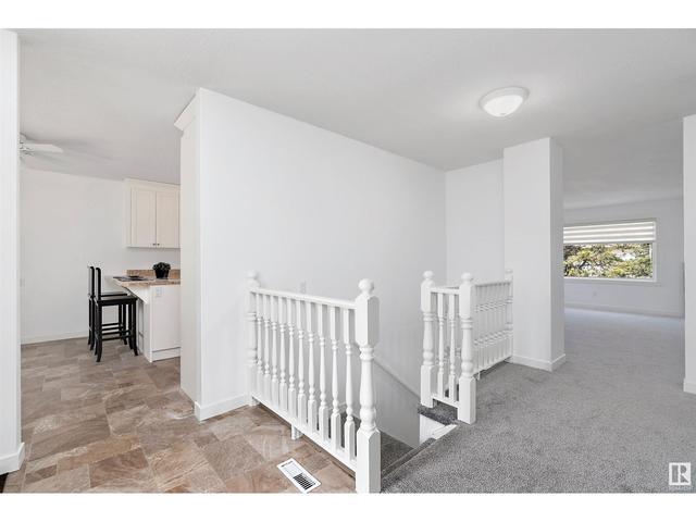 10640 153 Av Nw, House attached with 2 bedrooms, 1 bathrooms and 4 parking in Edmonton AB | Image 4