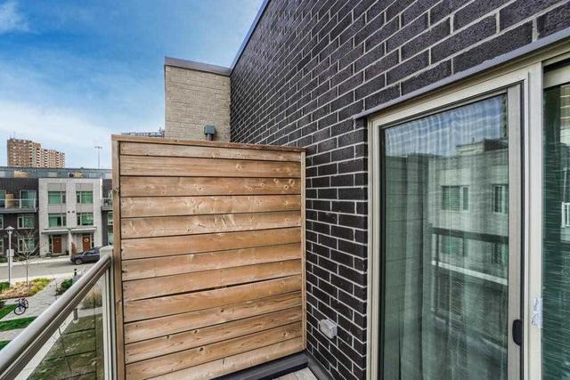 36 - 22 Applewood Lane, Townhouse with 3 bedrooms, 3 bathrooms and 2 parking in Toronto ON | Image 18