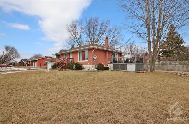 199 Andrews Avenue, House detached with 4 bedrooms, 2 bathrooms and 8 parking in Smiths Falls ON | Image 29