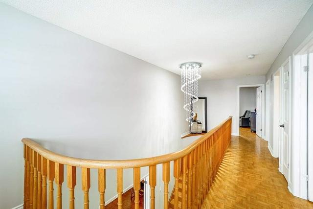 402 Forest Dr, House detached with 4 bedrooms, 5 bathrooms and 4 parking in Vaughan ON | Image 20