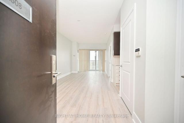 1608 - 60 Absolute Ave S, Condo with 2 bedrooms, 2 bathrooms and 1 parking in Mississauga ON | Image 29