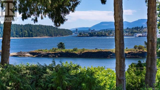 101 Prince John Way, House detached with 5 bedrooms, 3 bathrooms and 2 parking in Nanaimo BC | Image 1