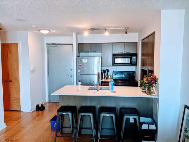 ph7 - 255 Richmond St E, Condo with 1 bedrooms, 1 bathrooms and 1 parking in Toronto ON | Image 4