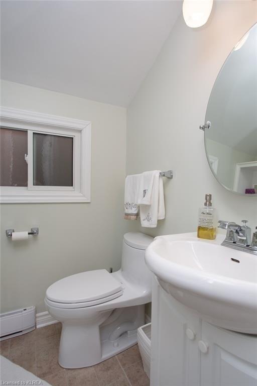 135 Colborne St, House detached with 2 bedrooms, 2 bathrooms and 5 parking in Kawartha Lakes ON | Image 13