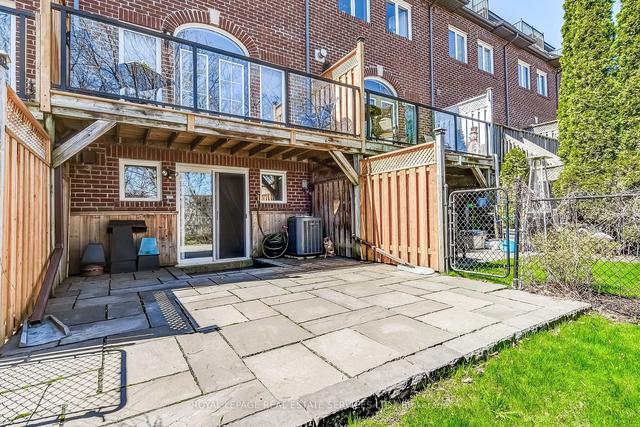 23 Leaves Terr, House attached with 3 bedrooms, 3 bathrooms and 2 parking in Toronto ON | Image 30