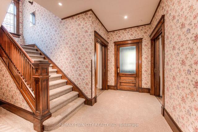 98 College St, House detached with 7 bedrooms, 5 bathrooms and 12 parking in Kitchener ON | Image 34