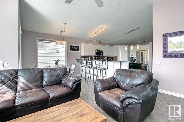 18523 49 Av Nw, House detached with 4 bedrooms, 3 bathrooms and null parking in Edmonton AB | Image 5