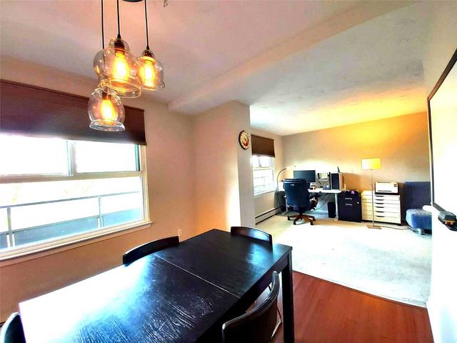 404 - 58 Bridgeport Rd E, Condo with 2 bedrooms, 1 bathrooms and 1 parking in Waterloo ON | Image 3