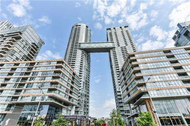 1810 - 15 Iceboat Terr, Condo with 1 bedrooms, 1 bathrooms and null parking in Toronto ON | Image 1