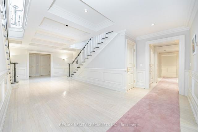 11 High Point Rd, House detached with 9 bedrooms, 14 bathrooms and 26 parking in Toronto ON | Image 24