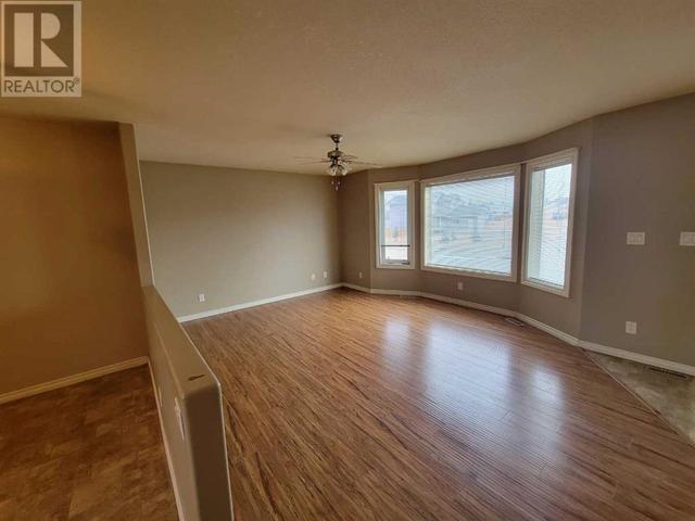 5213 - 52 A Avenue, House detached with 3 bedrooms, 1 bathrooms and 4 parking in Valleyview AB | Image 10