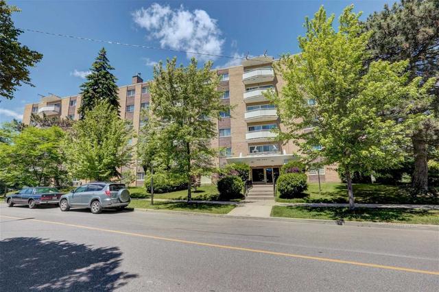 606 - 30 Allanhurst Dr, Condo with 2 bedrooms, 1 bathrooms and 1 parking in Toronto ON | Image 1