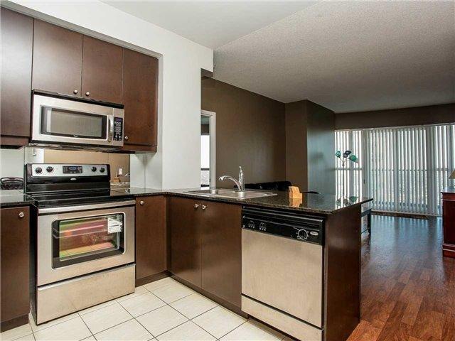 2908 - 60 Absolute Ave, Condo with 2 bedrooms, 2 bathrooms and 1 parking in Mississauga ON | Image 3