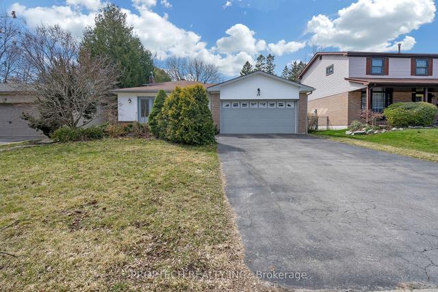 24 Brightway Cres, House detached with 3 bedrooms, 3 bathrooms and 6 parking in Richmond Hill ON | Image 1