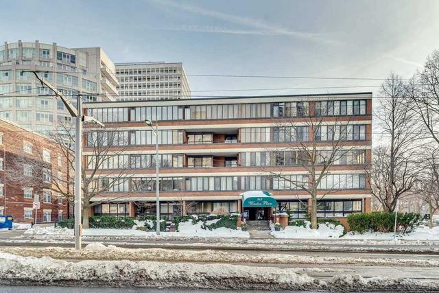 403 - 349 St Clair Ave W, Condo with 2 bedrooms, 3 bathrooms and 1 parking in Toronto ON | Image 12