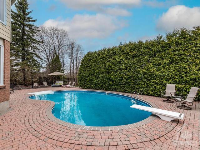 60 Rosenfeld Crescent, House detached with 4 bedrooms, 4 bathrooms and 6 parking in Ottawa ON | Image 24