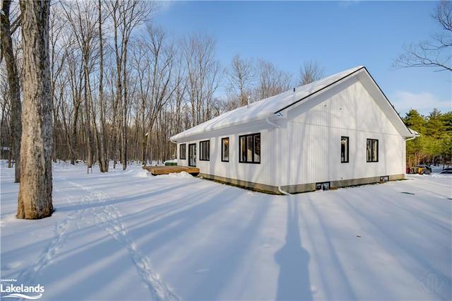 62 Waseosa Lake Road, House detached with 3 bedrooms, 2 bathrooms and null parking in Huntsville ON | Image 22