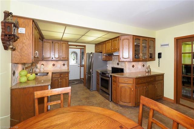 2035 Old Mill Road, House detached with 3 bedrooms, 2 bathrooms and 6 parking in Kitchener ON | Image 10