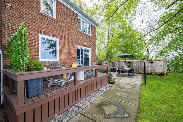 33 Crescentwood Rd, House detached with 3 bedrooms, 2 bathrooms and 4 parking in Toronto ON | Image 27