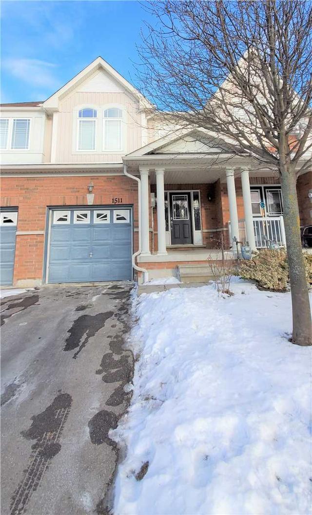 1511 Glenbourne Dr, House attached with 3 bedrooms, 3 bathrooms and 2 parking in Oshawa ON | Card Image