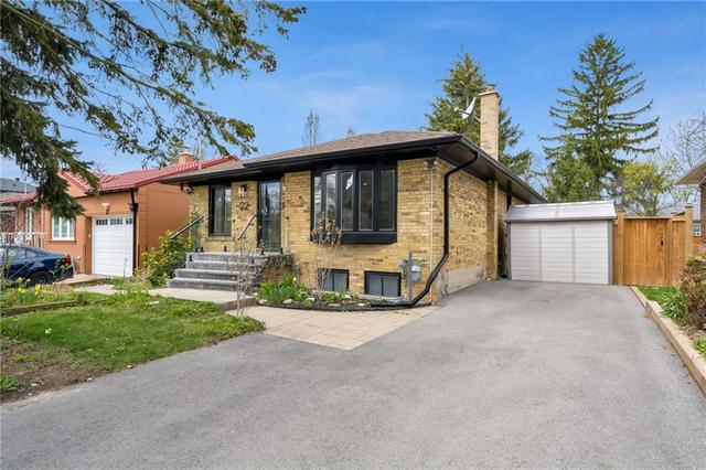 22 North Heights Road, House detached with 3 bedrooms, 1 bathrooms and 2 parking in Toronto ON | Image 1