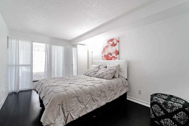 302 - 18 Hollywood Ave, Condo with 1 bedrooms, 1 bathrooms and 1 parking in Toronto ON | Image 9