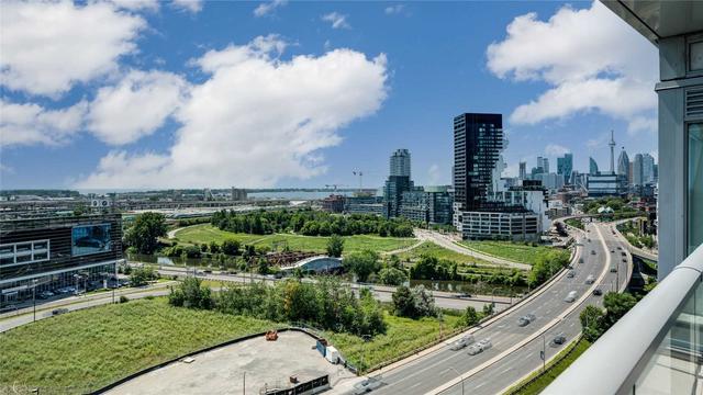 1302 - 25 Baseball Pl, Condo with 3 bedrooms, 2 bathrooms and 1 parking in Toronto ON | Image 21