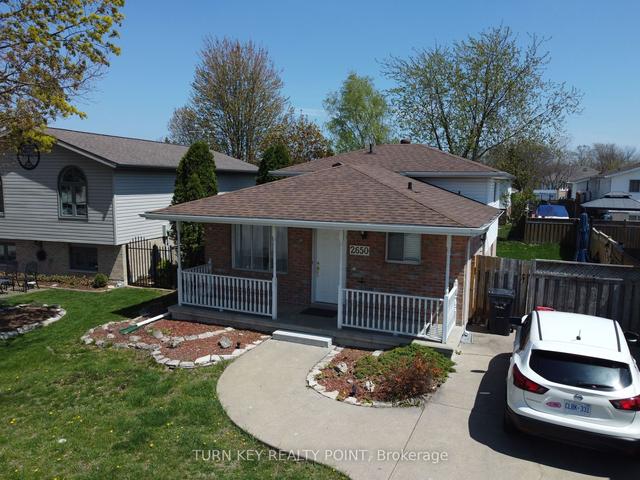 2650 Robert Rd, House detached with 2 bedrooms, 2 bathrooms and 2 parking in Windsor ON | Image 11