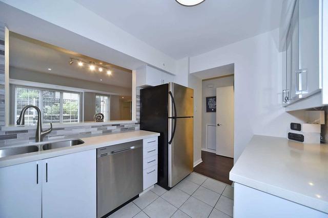 1212 - 5 Everson Dr, Townhouse with 2 bedrooms, 2 bathrooms and 2 parking in Toronto ON | Image 9