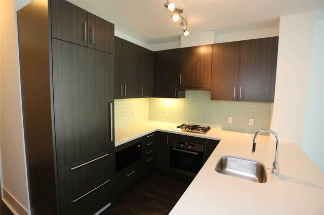 319 - 29 Queens Quay E, Condo with 1 bedrooms, 2 bathrooms and 1 parking in Toronto ON | Image 17