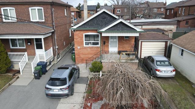403 Northcliffe Blvd, House detached with 3 bedrooms, 3 bathrooms and 3 parking in Toronto ON | Image 23