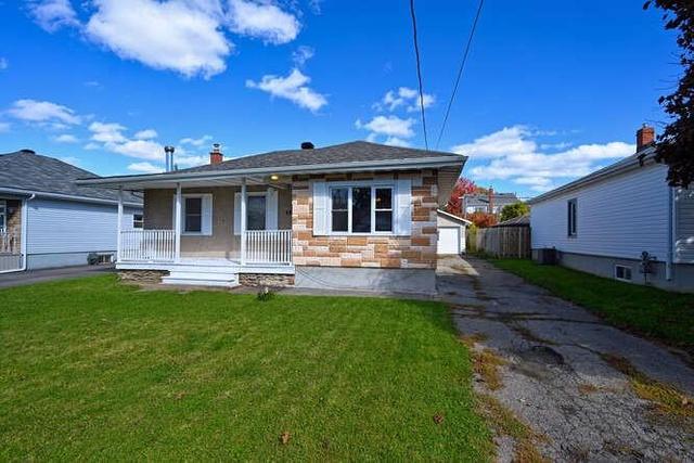 58 Leonia Street, House detached with 3 bedrooms, 1 bathrooms and 4 parking in Cornwall ON | Image 2